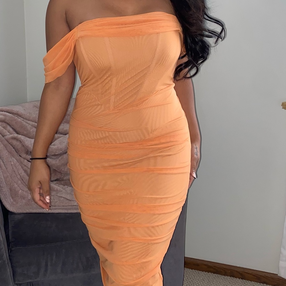 Miss Circle Orange Dress